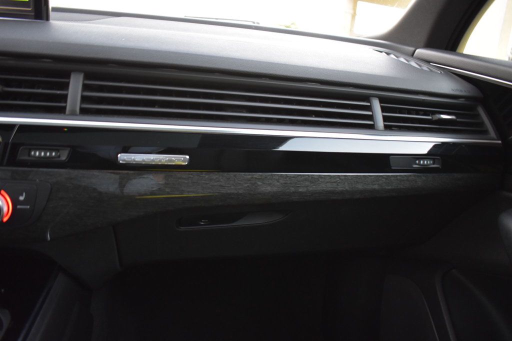 2019 Audi Q7 Premium Plus 55 TFSI quattro - 23082719 - 52