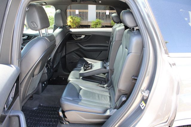 2019 Audi Q7 Premium Plus 55 TFSI quattro - 23013648 - 30