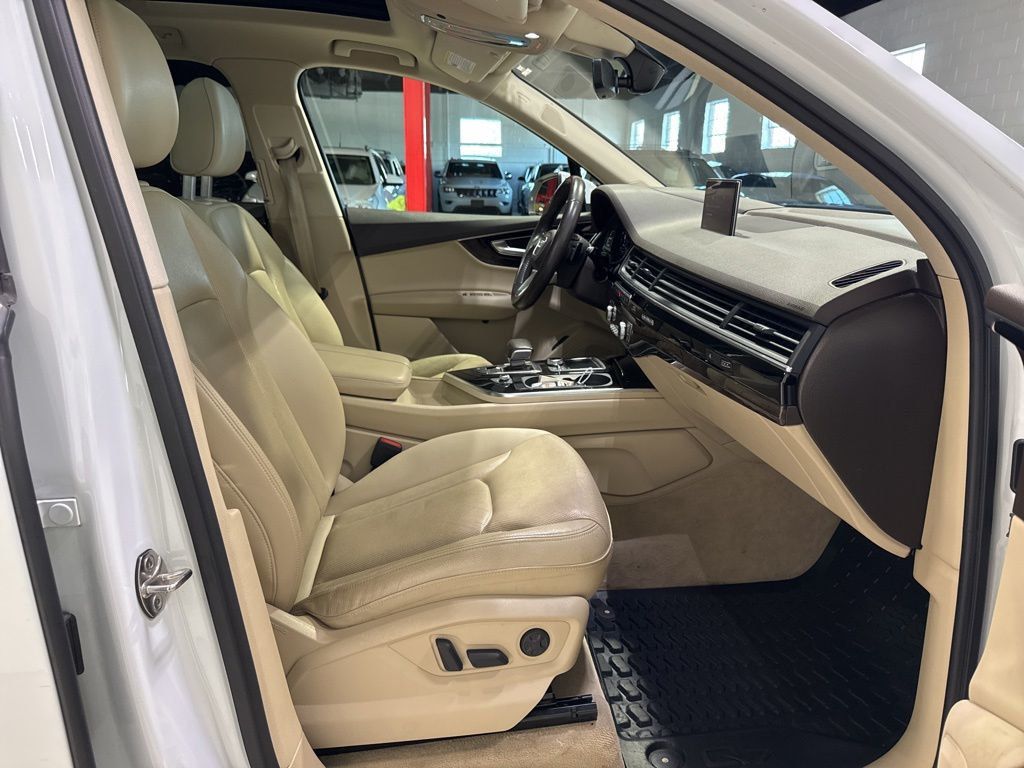 2019 Audi Q7 Prestige 55 TFSI quattro - 23035486 - 44