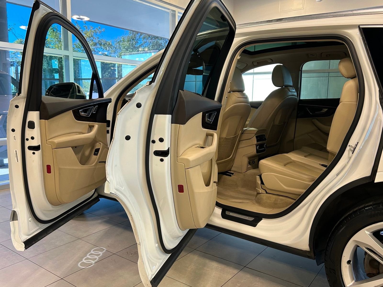 2019 Audi Q7 Prestige 55 photo 16