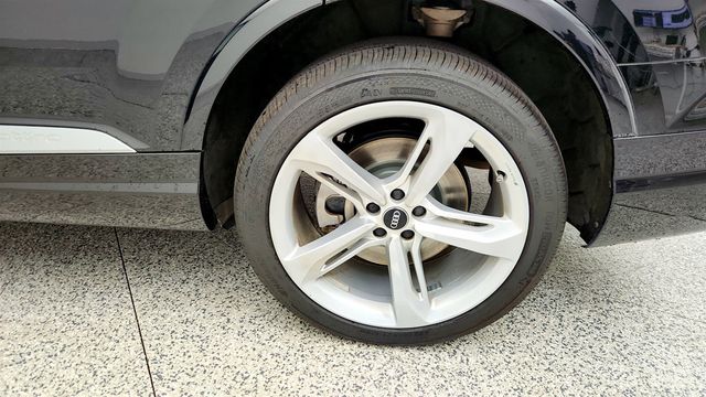 2019 Audi Q7 Prestige 55 TFSI quattro w/ 21'' Wheels & Cold Weather Package - 23011396 - 8