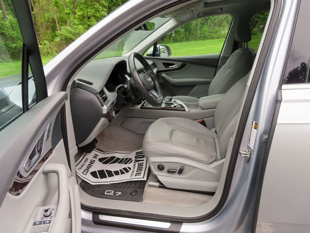 2019 Audi Q7 SE Premium 45 TFSI quattro - 23026790 - 23