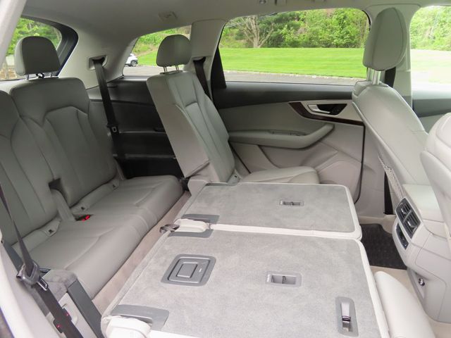 2019 Audi Q7 SE Premium 45 TFSI quattro - 23026790 - 37