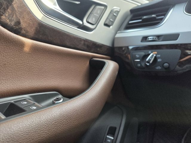 2019 Audi Q7 SE Premium Plus 45 TFSI quattro - 23097239 - 29