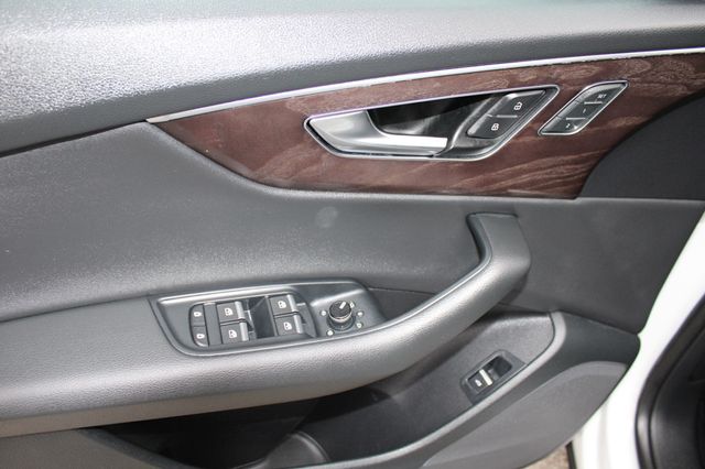 2019 Audi Q8 3.0 TFSI Premium - 22986925 - 25