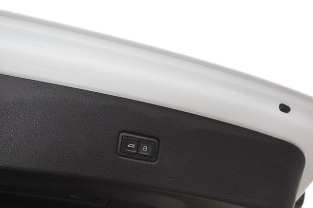 2019 Audi Q8 3.0 TFSI Premium - 22986925 - 36