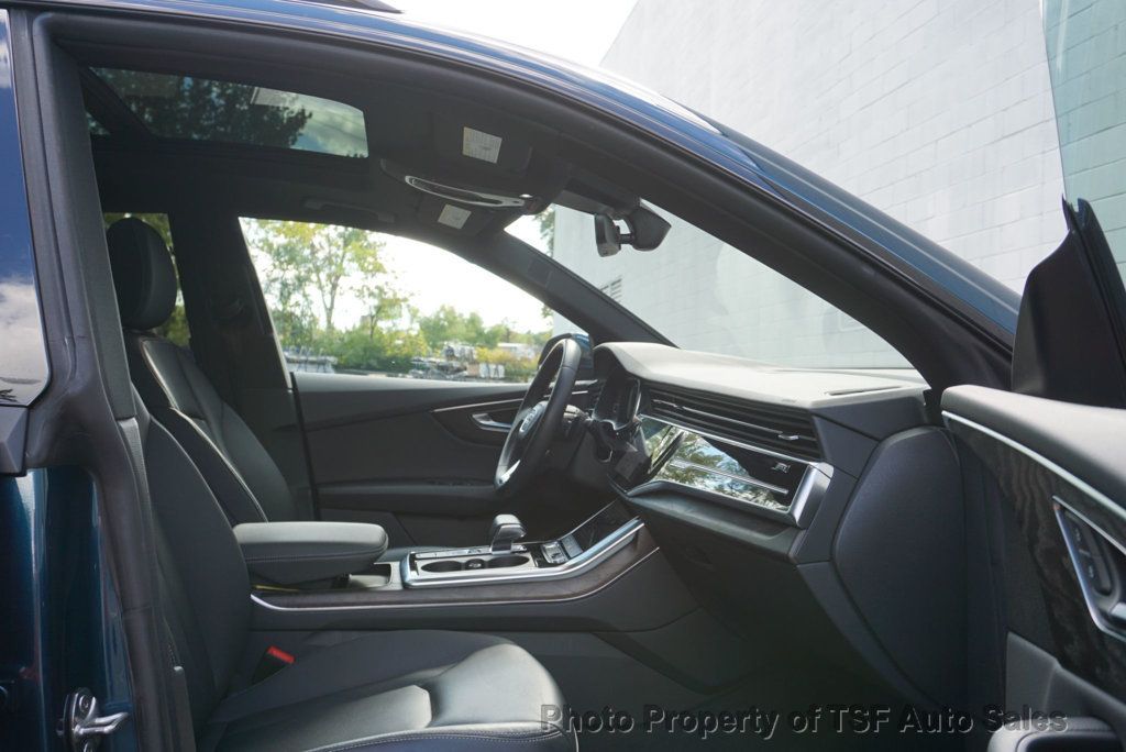 2019 Audi Q8 line Premium Plus photo 7