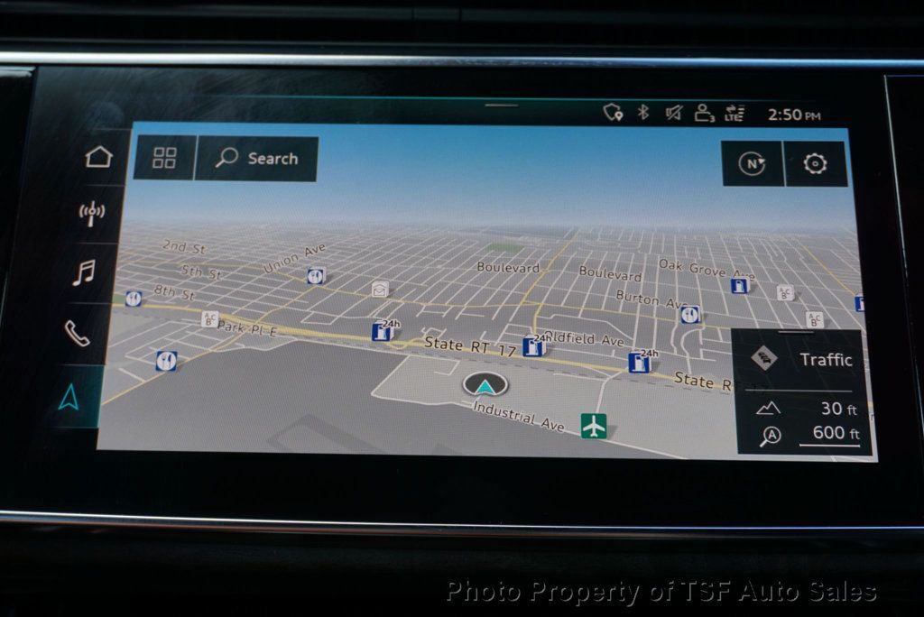 2019 Audi Q8 line Premium Plus photo 16