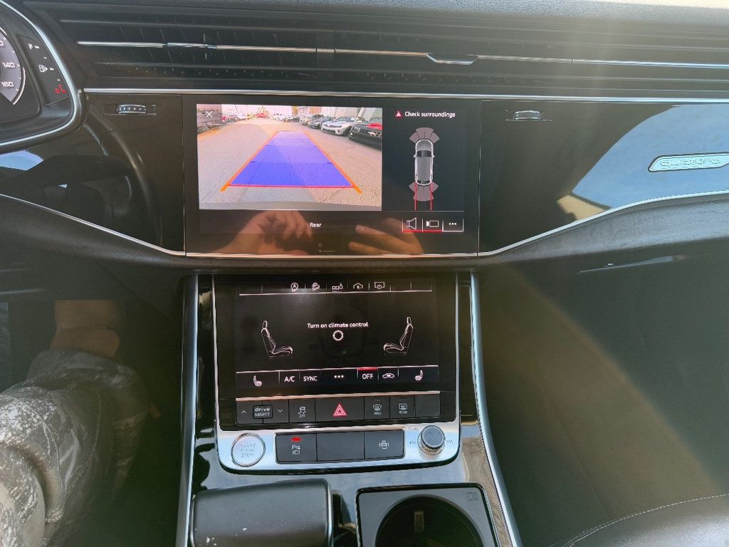 2019 Audi Q8 Premium - 22720744 - 24