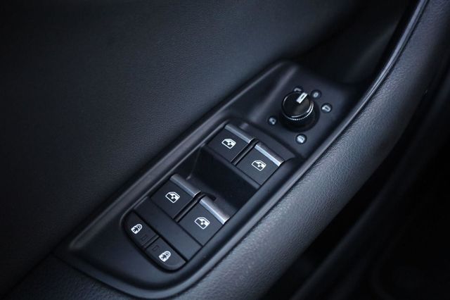 2019 Audi Q8 Premium - 23080271 - 36