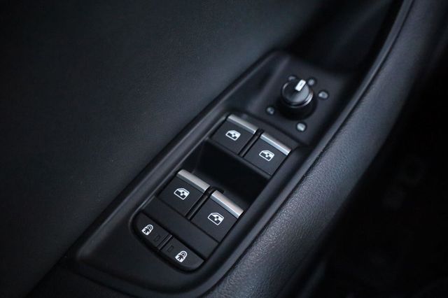 2019 Audi Q8 Premium - 23093847 - 37