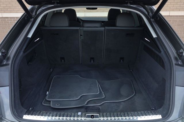 2019 Audi Q8 Premium Plus - 23079333 - 12