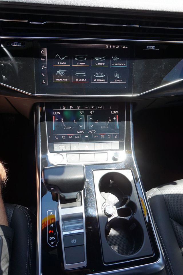 2019 Audi Q8 PREMIUM PLUS QUATTRO, S-LINE, PREMIUM WHEELS, PANO MOON ROOF - 23032874 - 29