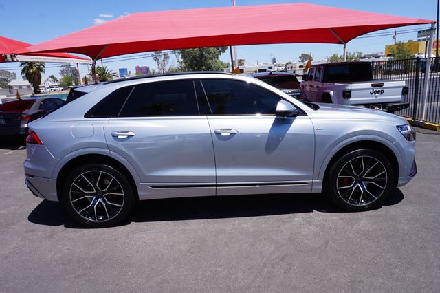 2019 Audi Q8 PREMIUM PLUS QUATTRO, S-LINE, PREMIUM WHEELS, PANO MOON ROOF - 23032874 - 4