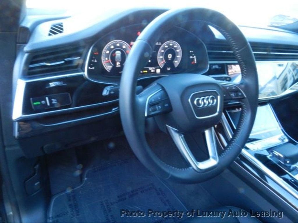 Audi Q8 photo 14