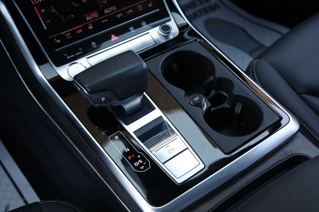 2019 Audi Q8 Prestige 55 photo 37