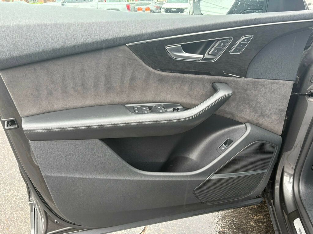 2019 Audi Q8 Prestige photo 12