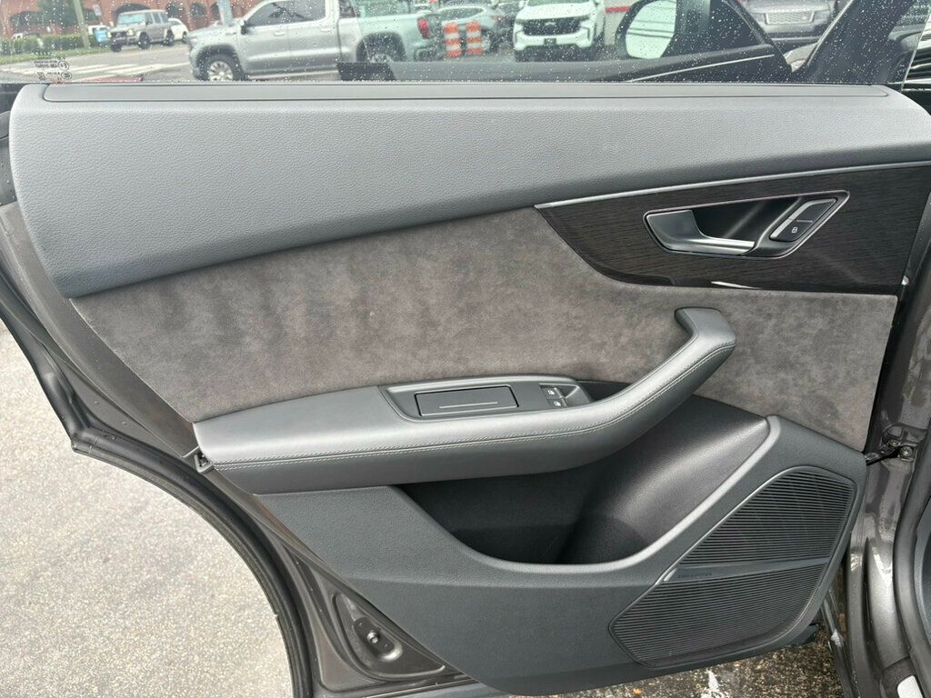 2019 Audi Q8 Prestige photo 15