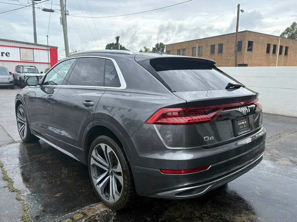 2019 Audi Q8 Prestige photo 3