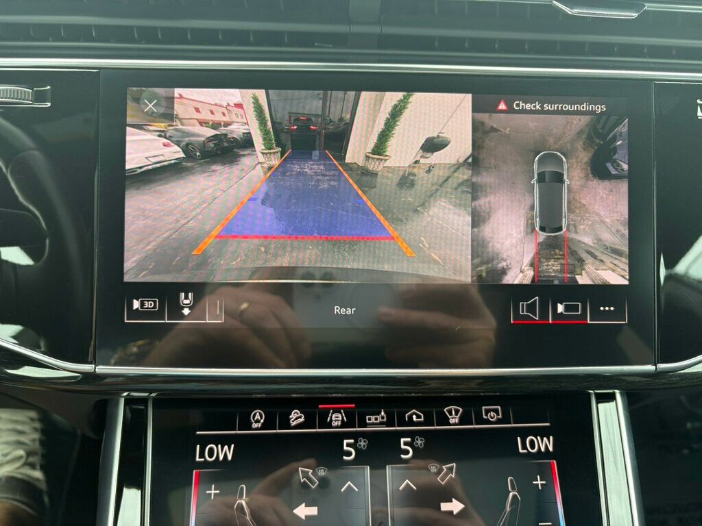 2019 Audi Q8 Prestige photo 26
