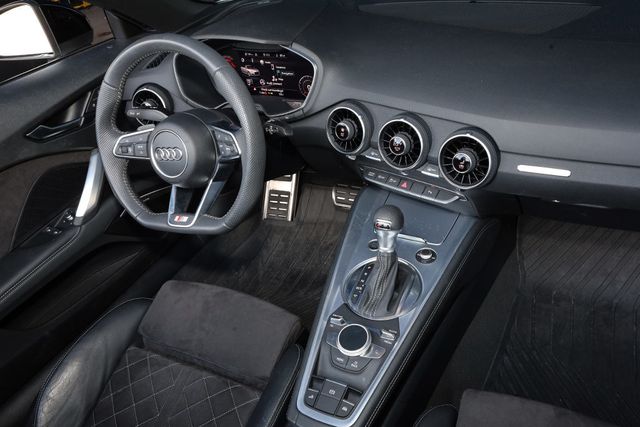 2019 AUDI TT Roadster 45 TFSI quattro S-Line  - 23034053 - 17