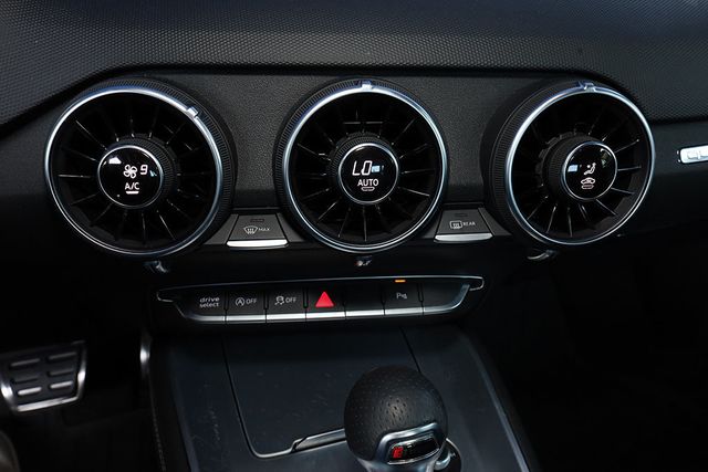 2019 AUDI TT Roadster 45 TFSI quattro S-Line  - 23034053 - 21