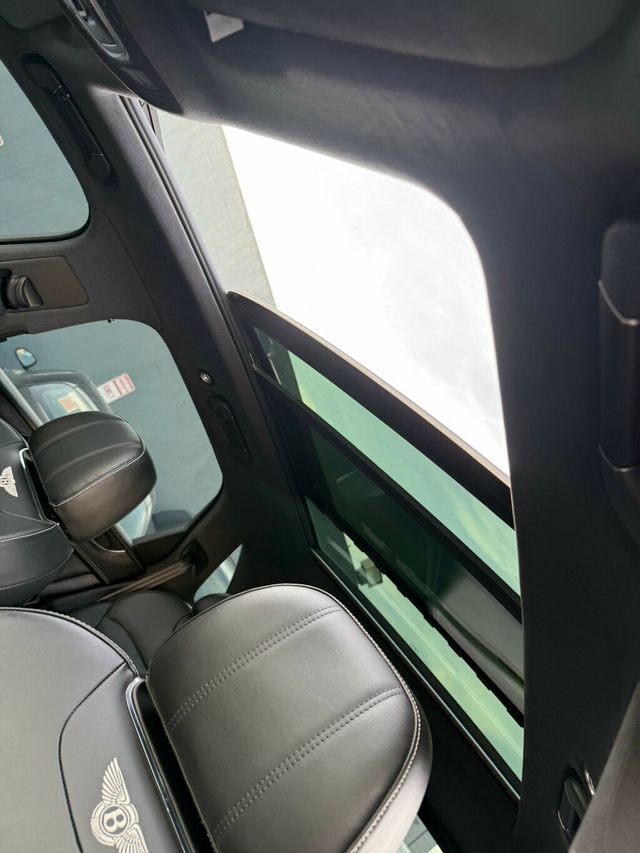 2019 Bentley Bentayga  - 23008441 - 23