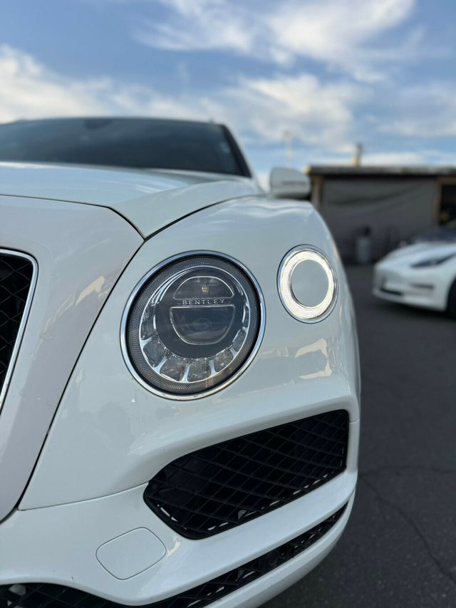 2019 Bentley Bentayga  - 23008441 - 27
