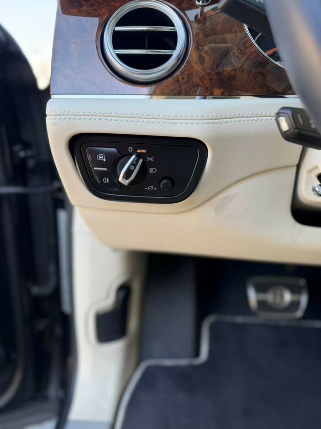 2019 Bentley Bentayga  - 23052002 - 18