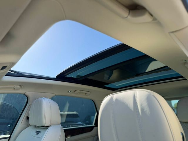 2019 Bentley Bentayga  - 23052002 - 22
