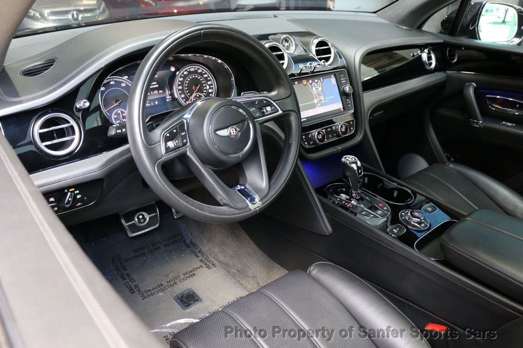 2019 Bentley Bentayga Black Specification  - 22890821 - 24