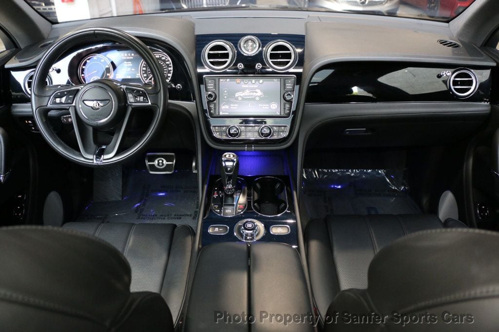 2019 Bentley Bentayga Black Specification  - 22890821 - 25