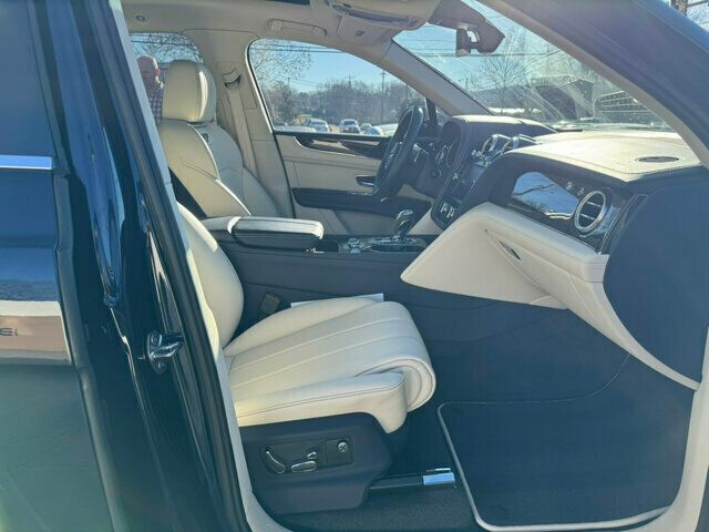 2019 Bentley Bentayga LocalTrade/MSRP$167725/V8/HeatedSeats/PanoramicRoof - 22748005 - 19