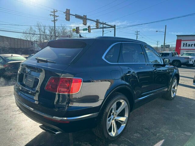 2019 Bentley Bentayga LocalTrade/MSRP$167725/V8/HeatedSeats/PanoramicRoof - 22748005 - 4