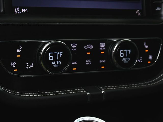 2019 Bentley Bentayga V8 - 23013725 - 24