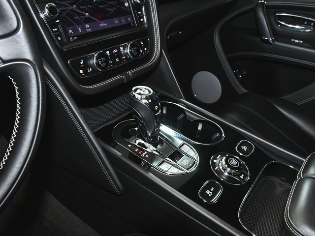 2019 Bentley Bentayga V8 - 23013725 - 35