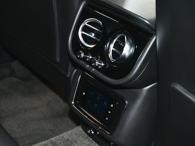 2019 Bentley Bentayga V8 - 23013725 - 44