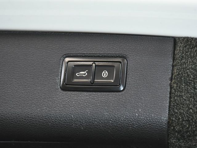 2019 Bentley Bentayga V8 - 23013725 - 56