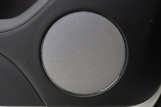 2019 Bentley Bentayga V8 AWD - 22940573 - 9