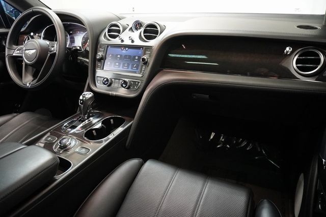 2019 Bentley Bentayga V8 AWD - 22940573 - 11