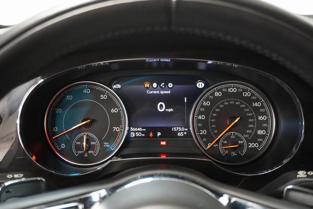 2019 Bentley Bentayga V8 AWD - 22940573 - 31