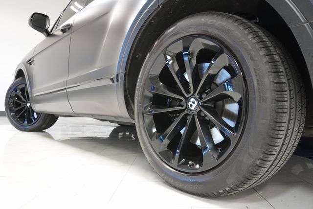 2019 Bentley Bentayga V8 AWD - 22940573 - 39