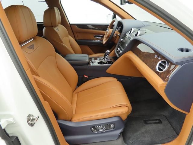 2019 Bentley Bentayga Base photo 20