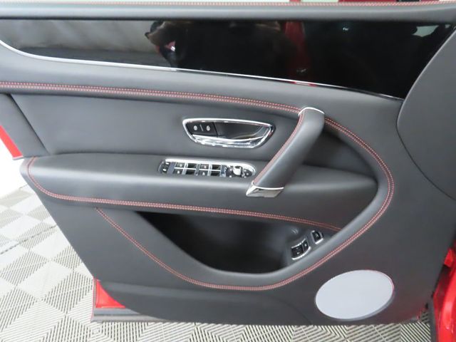 2019 Bentley Bentayga V8 AWD - 22926771 - 24