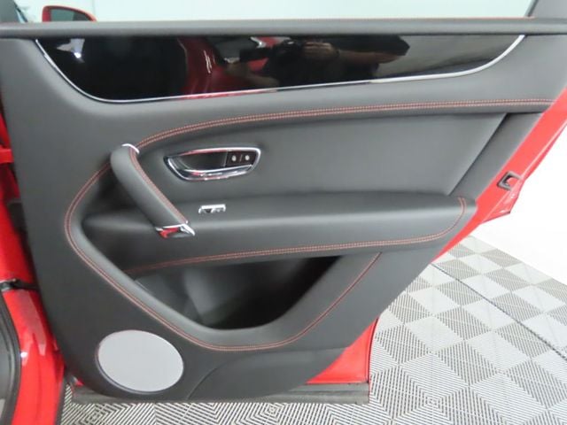 2019 Bentley Bentayga V8 AWD - 22926771 - 26