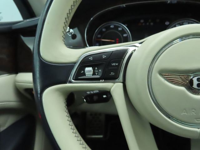 2019 Bentley Bentayga V8 AWD - 22979397 - 10