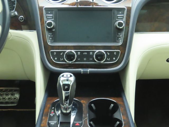 2019 Bentley Bentayga V8 AWD - 22979397 - 13
