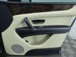 2019 Bentley Bentayga V8 AWD - 22979397 - 25
