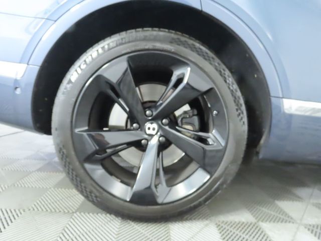 2019 Bentley Bentayga V8 AWD - 22979397 - 32