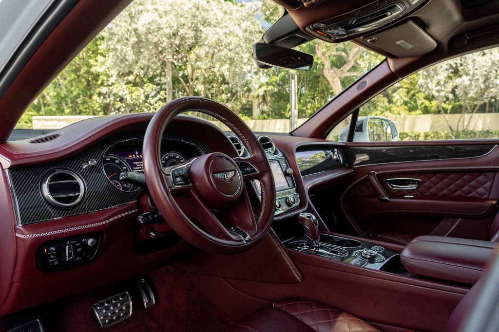 2019 Bentley Bentayga V8 photo 15